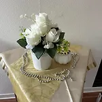 Stylish 4-5 Flat Above Esslingen Old Town *