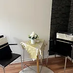 Stylish 4-5 Flat Above Esslingen Old Town