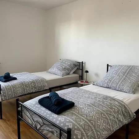 Stylish 4-5 Flat Above Esslingen Old Town Esslingen am Neckar